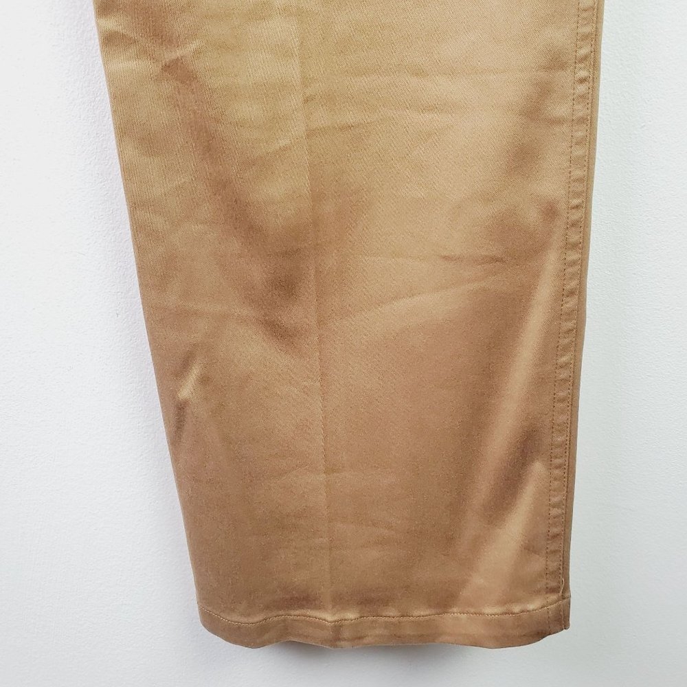 St. John Sport Stretchy Khaki Trouser Straight Leg Pant Sz 4 Made in the USA - Picture 8 of 9